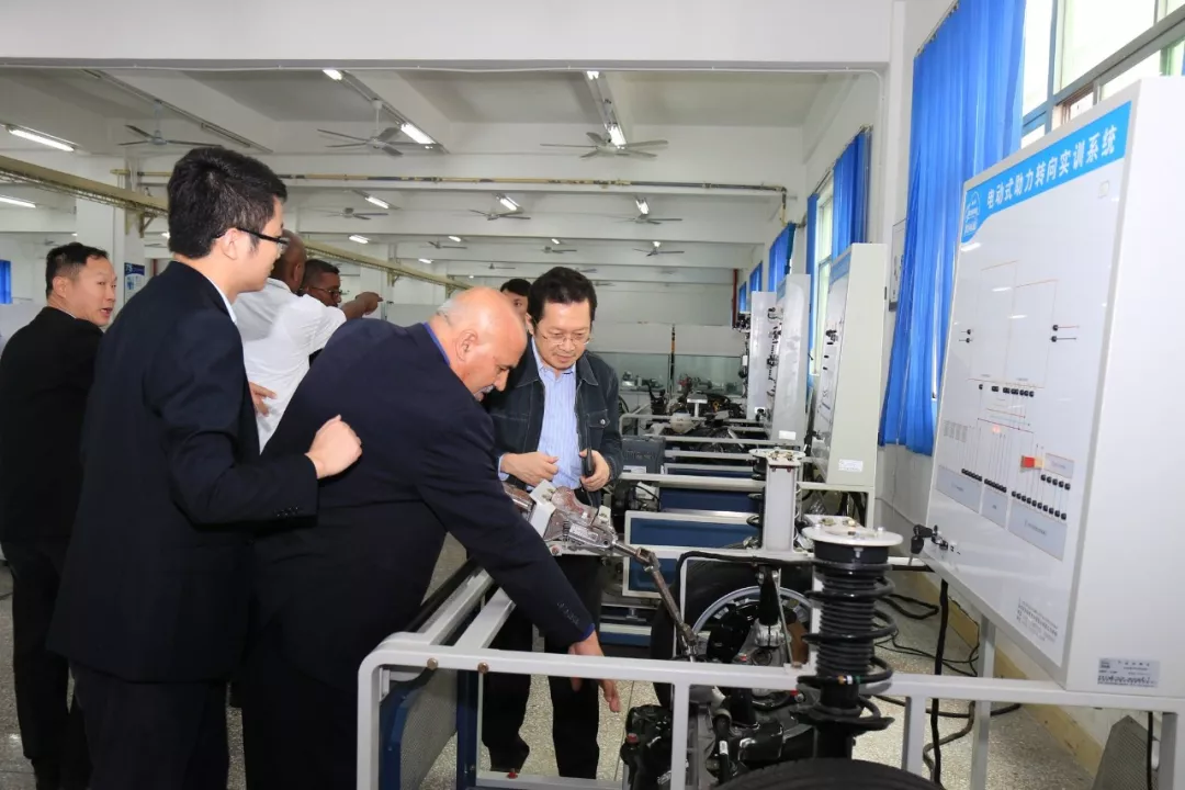 深圳風(fēng)向標(biāo)教育資源股份有限公司 深圳風(fēng)向標(biāo)教育資源股份有限公司